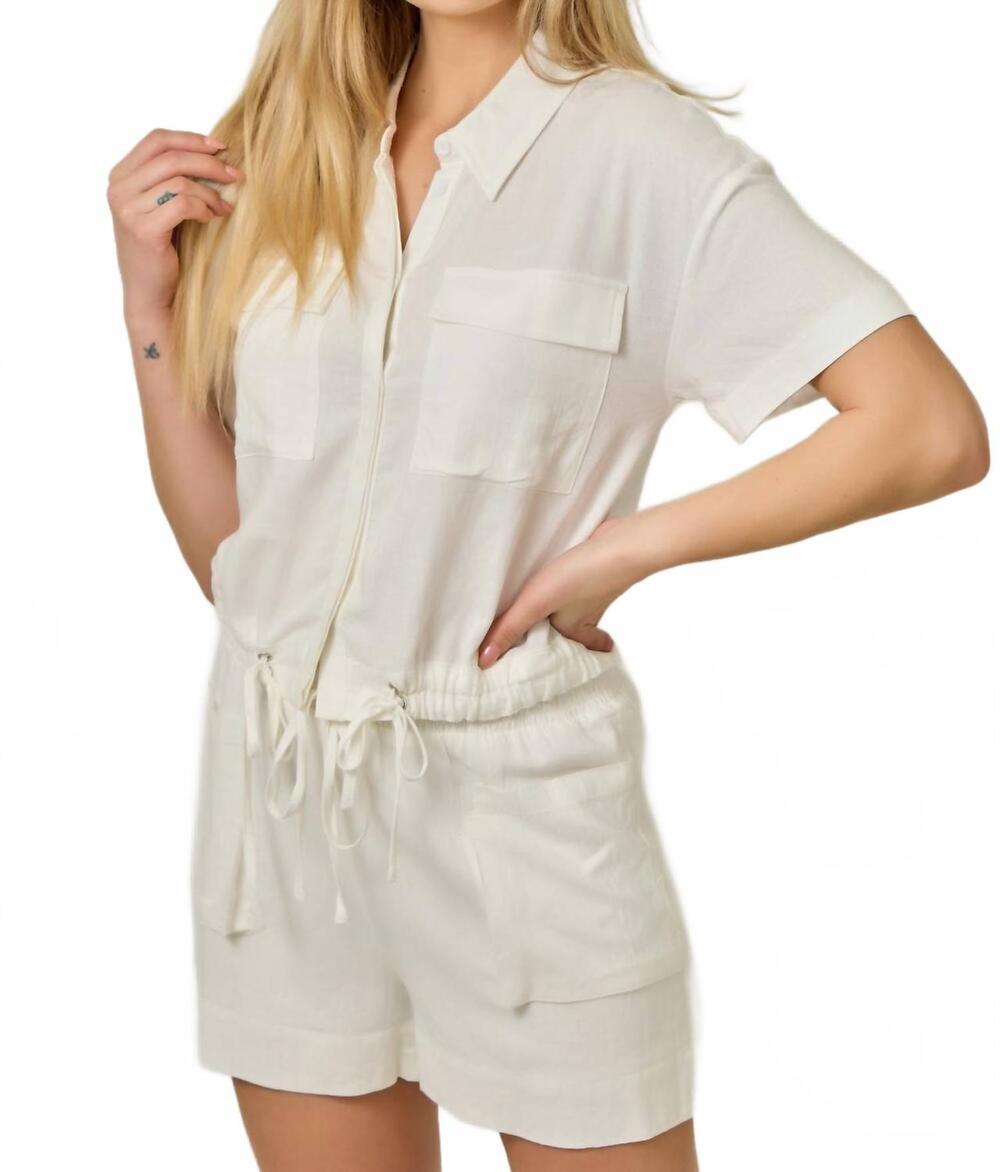 NEW MYSTREE short-sleeve button down blouse in white